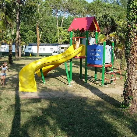 مكان تخييم Laguna Village 2*